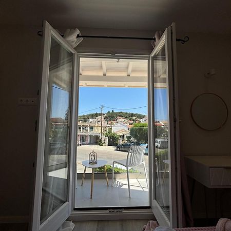 Mayflower Apartments Kassiopi Exterior photo