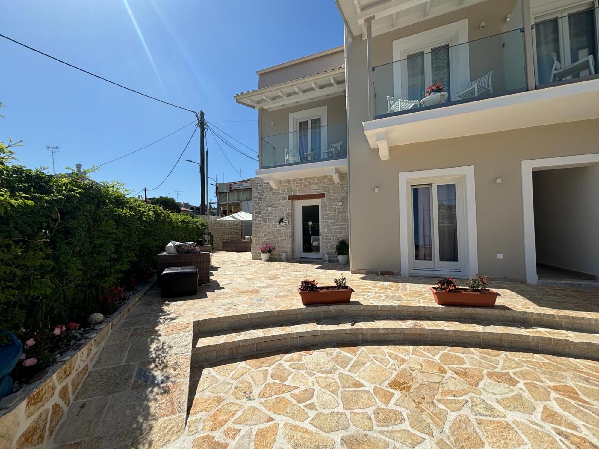 Mayflower Apartments Kassiopi Exterior photo