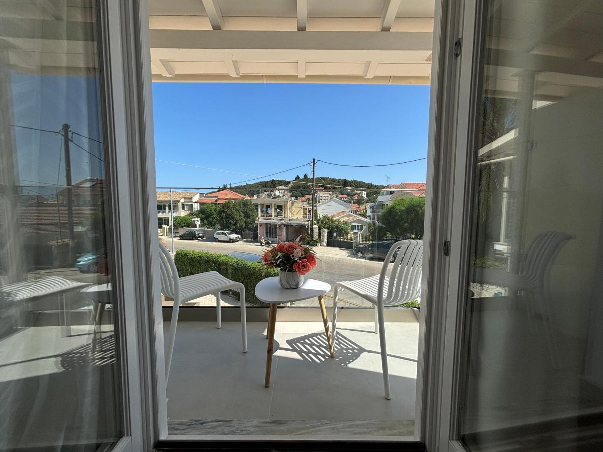 Mayflower Apartments Kassiopi Exterior photo