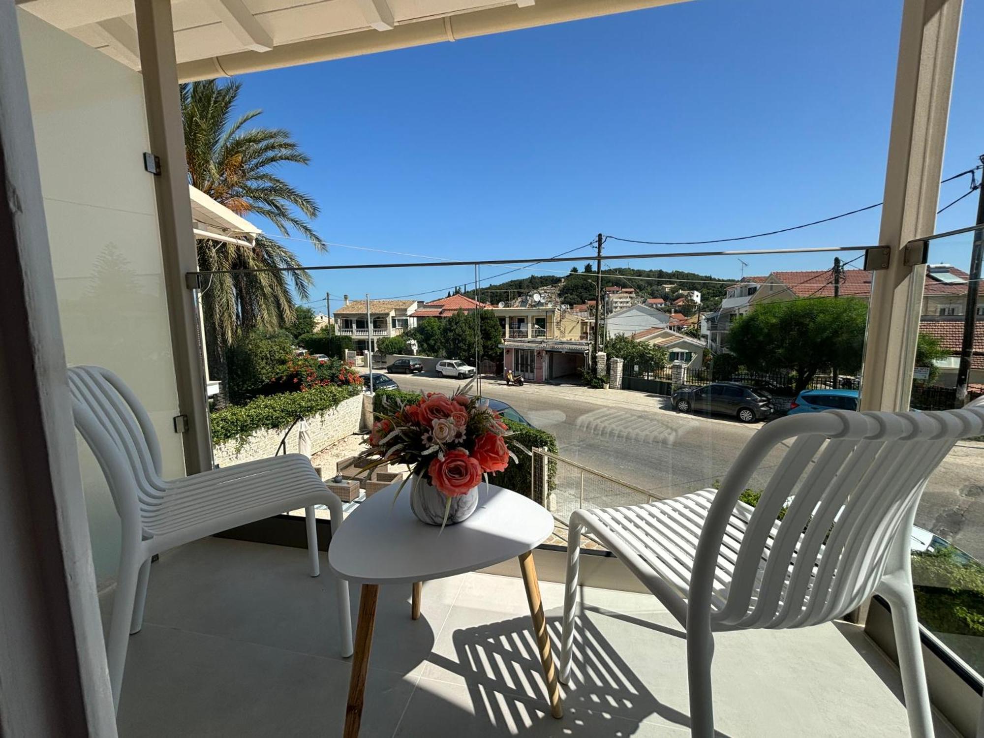Mayflower Apartments Kassiopi Exterior photo
